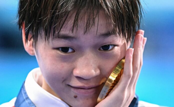 17-Year Old Diver Quan Hongchan Wins Third Olympics Gold In Diving For China | Olympics News