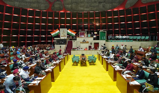 Punjab Students Take Part in Mock Session of Vidhan Sabha Punjab Students Take Part in Mock Session of Vidhan Sabha